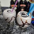 El cooksnap de Valeria Marín cuando hizo Cóctel baileys oreo.