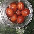 neelam gupta का कुकस्नैप जब उन्होंने सूजी के गुलाब जामुन(Suji ke gulab jamun recipe in Hindi) बनाया था।