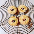 liarra's cooksnap of when they made Halloween Cherry 'Eye' Pies.