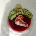 El cooksnap de Alejandra Granados cuando hizo Medallón de atún en salsa de jamaica con guacamole なな紫ʕ•ᴥ•ʔ。.