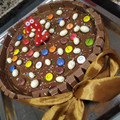 El cooksnap de Marta Marqués cuando hizo Tarta kit kat con obleas nutella y lacasitos de chocolate blanco.