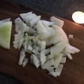 Fekete Tünde Cooksnap-ja, amikor elkészítette a(z) Könnyek nélküli hagyma aprítás receptet.