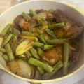 Cooksnap Amirah Abd Hamid semasa beliau membuat Ayam goreng kunyit.