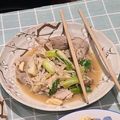 邱大姐 的 蔥爆金針菇炒肉 cooksnap