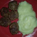 El cooksnap de Ángeles cuando hizo Hamburguesas de carne molida acompañada de ensalada de pimientos.