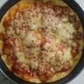 Cooksnap dari Riris Damayanti untuk resep Pizza empuk dan ekonomis