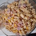 Cooksnap από Annaannoula στη συνταγή Φαρφάλες (φιογκάκια) σαλάτα σαν των Goody's