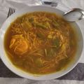 El cooksnap de Claudio Fernandez cuando hizo Sopa de verduras y cúrcuma con fideos y huevo.