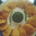 Neetu Ajeet Verma का कुकस्नैप जब उन्होंने आलू चिप्स के पकोडे़ (Aloo Chips ke pakode recipe in hindi) बनाया था।