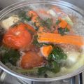 cukorborsó Cooksnap-ja, amikor elkészítette a(z) Hamis újházi tyúkhúsleves receptet.
