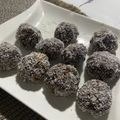 El cooksnap de Daniela Rodriguez cuando hizo Trufas de banana y coco saludables.