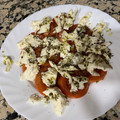 El cooksnap de Luis Sayavera cuando hizo Ensalada de tomate y mozzarella con aceite de albahaca fresca.