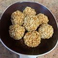 Alka Bhandari's cooksnap of when they made Murmura Ladoo (Puffed rice Ladoo).
