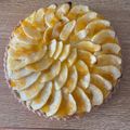 El cooksnap de Estibaliz Bermejo Monge cuando hizo Tarta de manzana con masa quebrada, crema pastelera y mermelada de albaricoque. Todo casero.