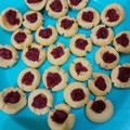 Cooksnap dari Yuri Rosmiati untuk resep Thumbprint Selai Strawberry