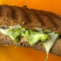 Cooksnap από Raindrop στη συνταγή 👑 Τοστ με 🥑 αβοκάντο, 🧀 τυρί και ζαμπόν