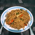 Mamta Dwivedi का कुकस्नैप जब उन्होंने वेज हक्का नूडल्स(veg hakka noodles recepie in hindi) बनाया था।