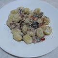 El cooksnap de ALBA FERN cuando hizo Ñoquis con salsa de nata, jamón, queso y champiñones.