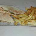 Bushra Mazhar's cooksnap of when they made Bread Omelette and chips.