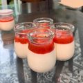 Cooksnap dari fatihah ramadhani untuk resep Panna Cotta w/ homemade sauce (strawberry & blueberry)