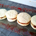 El cooksnap de silvia dujan cuando hizo Alfajores de maizena.
