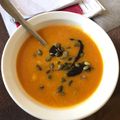 Czijáky Zsuzsanna Cooksnap-ja, amikor elkészítette a(z) Gyömbéres sütőtök krémleves (vegán) receptet.