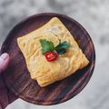 Cooksnap MinSha semasa beliau membuat Telur bungkus simple.
