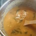 Cooksnap de Sonia Lemos quando cozinhou Sopa de grão e nabiças.
