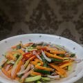 Cooksnap Nor Zahida Aini semasa beliau membuat Acar Timun Mentah.