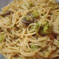 El cooksnap de Rocio cuando hizo Fideos chinos con tofu, brócoli y champiñones.