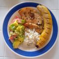 El cooksnap de Brigeete Niño cuando hizo Pechuga de pollo con ensalada y plátano maduro 🍗🥗💖.