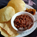 Charu Aggarwal का कुकस्नैप जब उन्होंने छोले भटूरे (Chole bhature recipe in Hindi) बनाया था।