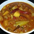 Puja Prabhat Jha का कुकस्नैप जब उन्होंने आलू परवल की रस वाली सब्जी (Aloo parval ki ras wali sabzi recipe in Hindi) बनाया था।