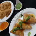 Hiral Pandya Shukla's cooksnap of when they made સમોસા(samosa in Gujarati).