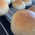 Vivien Batki Cooksnap-ja, amikor elkészítette a(z) Vizes zsemle receptet.