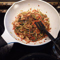 El cooksnap de juantxo cuando hizo Spaghetti de calabacín con gambas estilo asiático.