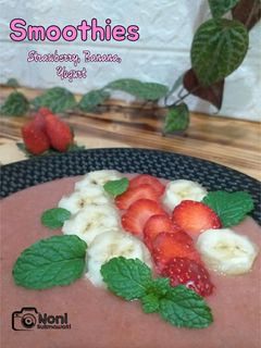 Foto resep Smoothies Strawberry, Banana & Yogurt