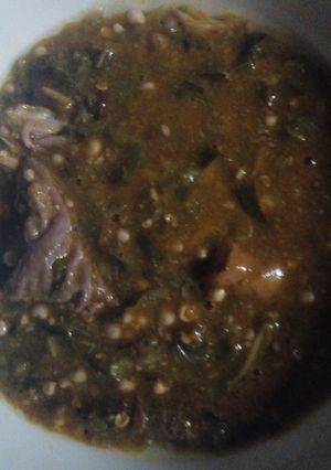 A picture of Ogbono and okro with oziza leaf.