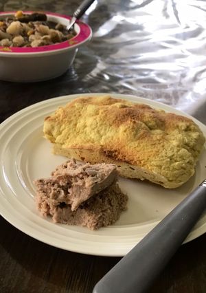 Hình của món Bánh mì hạnh nhân keto low carb.