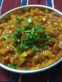 महाराष्ट्रीयन बैंगन भरता(Maharashtrian baigun ka bharta recipe in Hindi) रेसिपी मुख्य फोटो