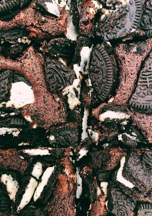 A picture of Oreo Brownies.