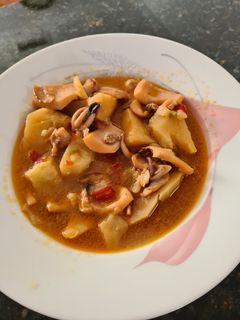 Una foto de Guiso de chocos con patatas