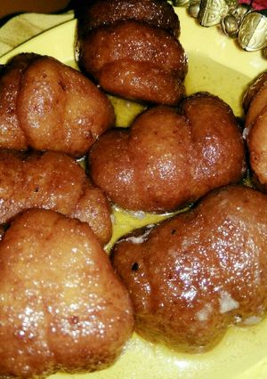 A picture of Chhena malpua (cottage cheese malpua).