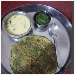 A picture of Palak ka thepla.