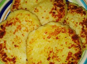 Una foto de Arepas de yuca con #mitoque