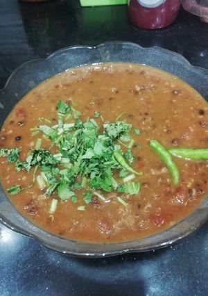 A picture of Dhaba Style Dal Makhani.