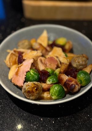 A picture of Christmas Dinner Loaded Fries.