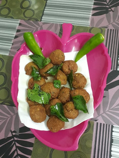 A picture of Fish vada.