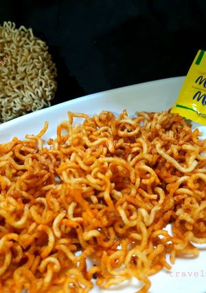 ક્રિસ્પી મેગી (Crispy Maggi Recipe in Gujarati) રેસીપી મુખ્ય ફોટો