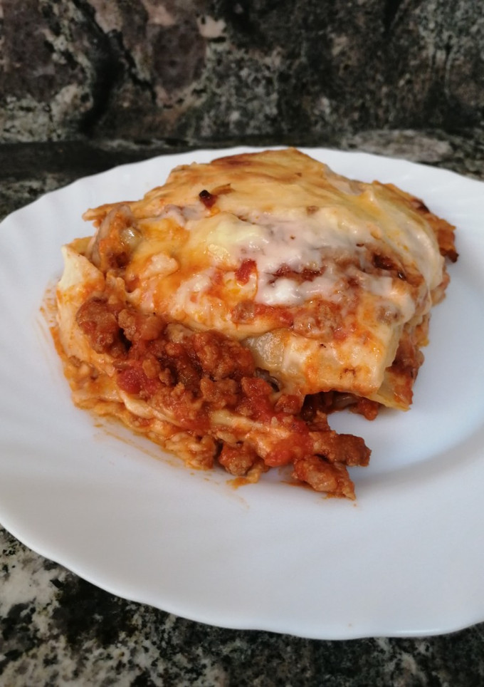 Una foto de Lasagna con queso